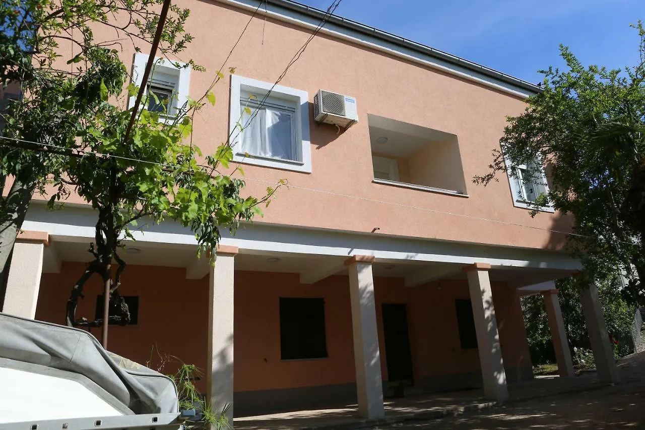 Apartments Edita