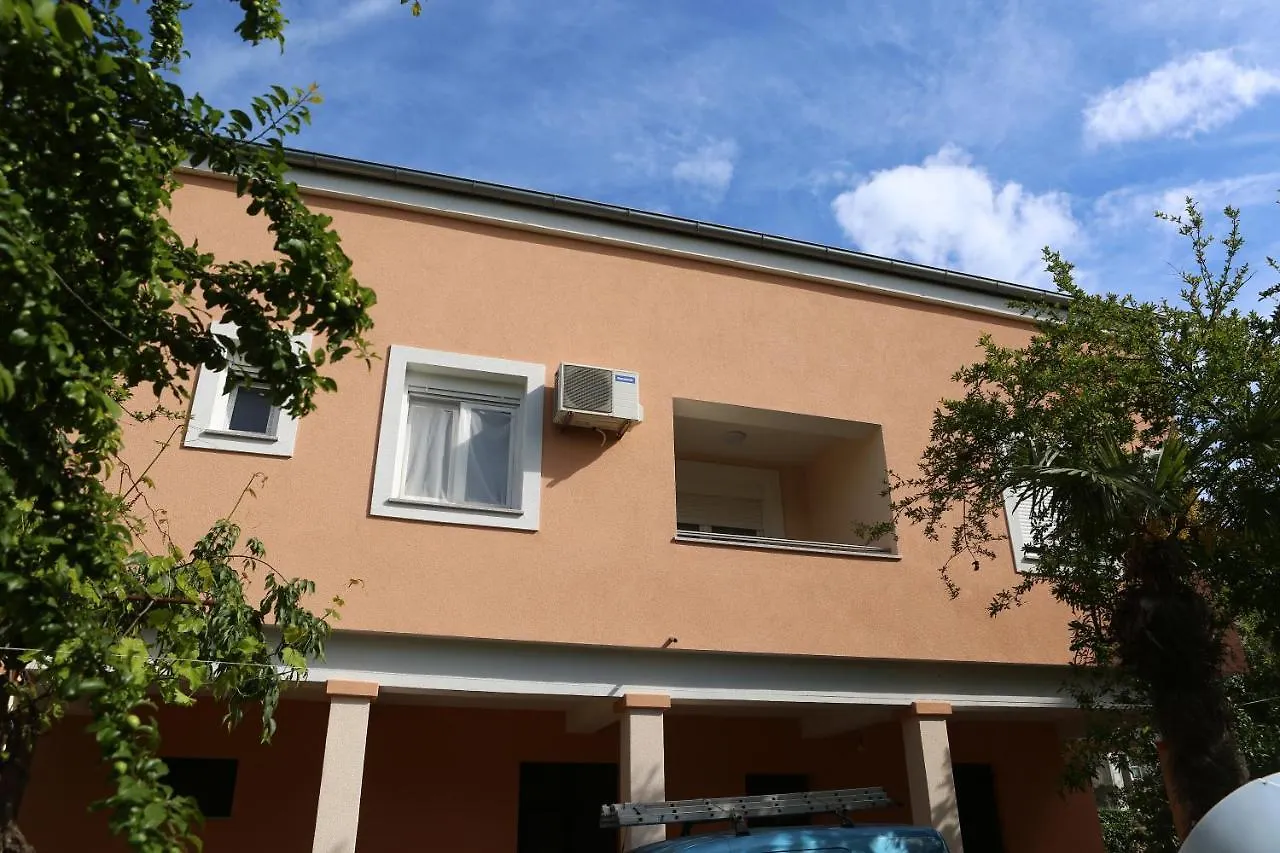 Apartments Edita